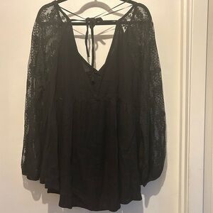 Umgee Elegant Black Lace Blouse